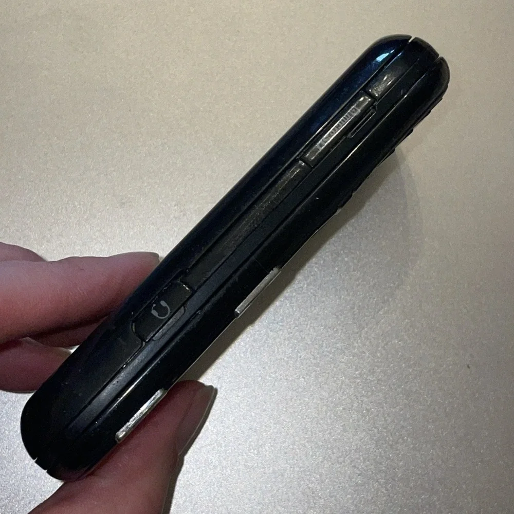 VErizon LG Slider Phone Retro LG- VN250‎ Cosmos